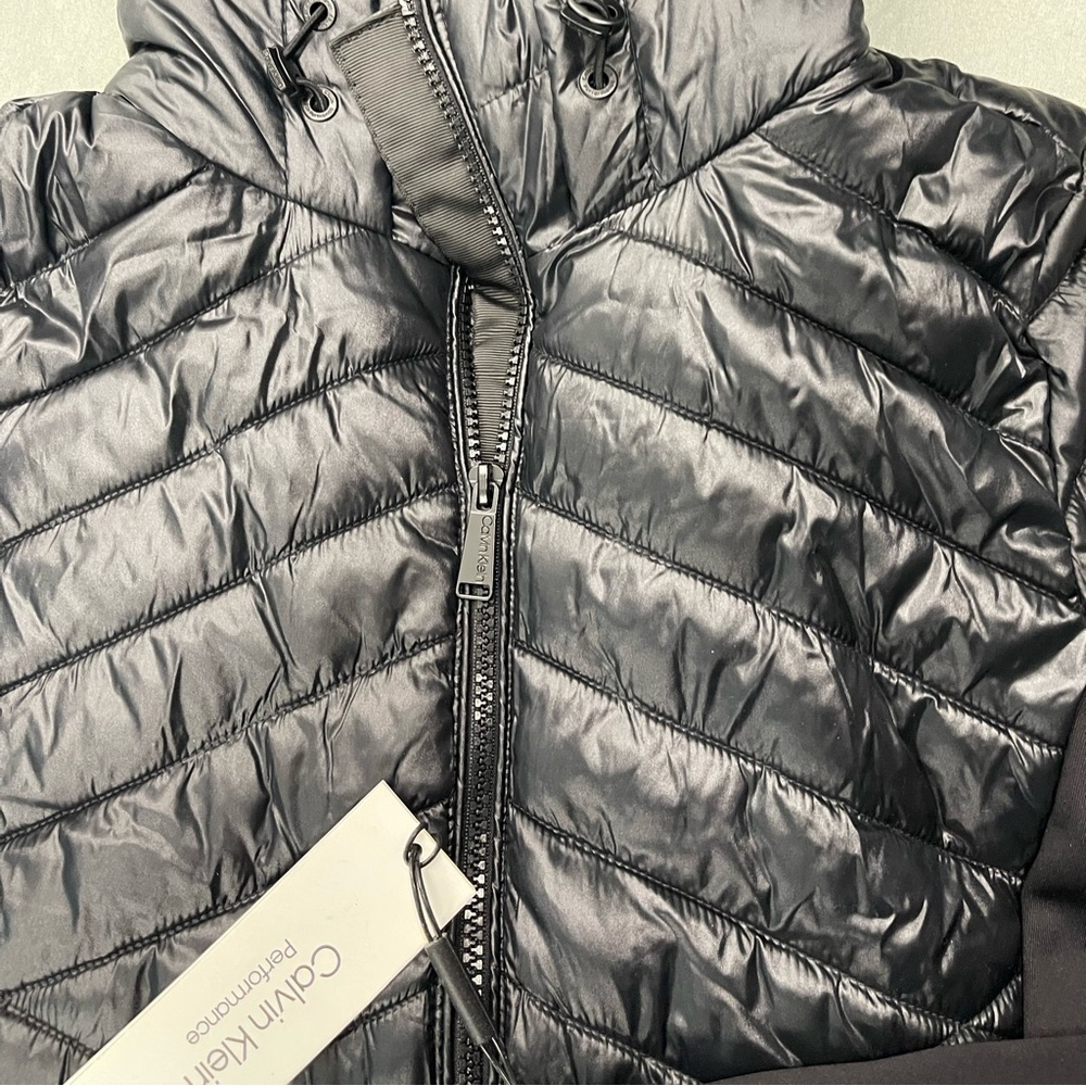 Calvin Klein Performance Puffer Jacket - Picture 5 of 8
